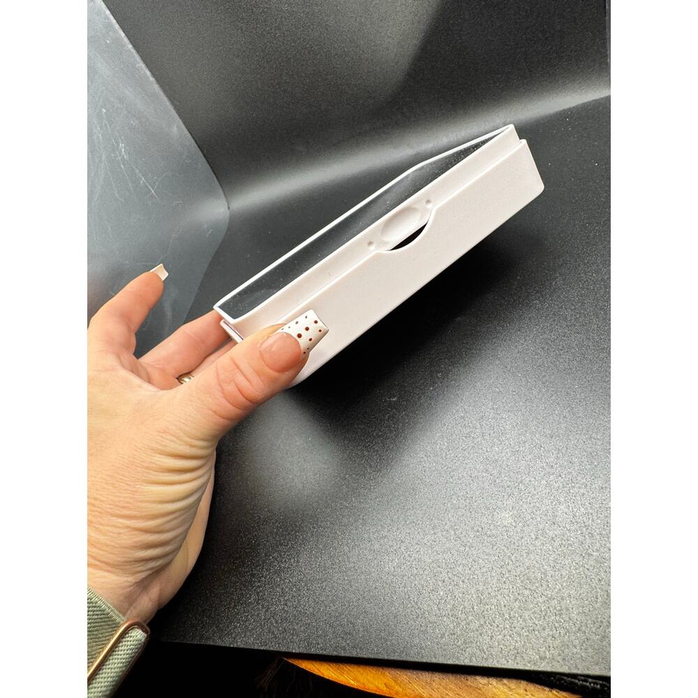 NWT Billion Dollar Box Includes A Magnetic Base & Mirror w kickstand- NO MAKEUP - Picture 7 of 8